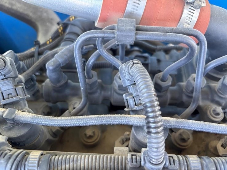 2019-genie-gth844-image-60