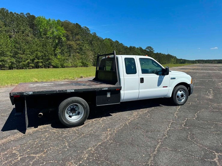 2006-ford-f350-image-11