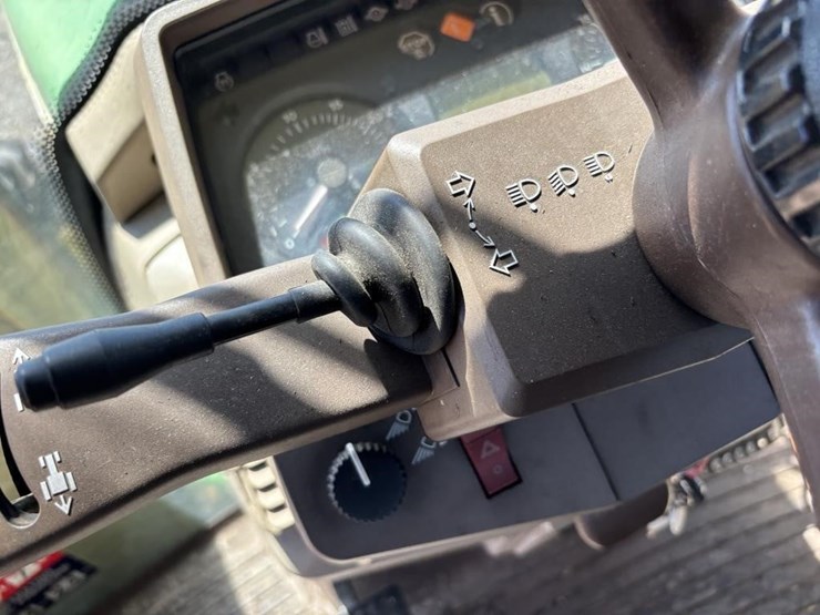 john-deere-6420-image-35