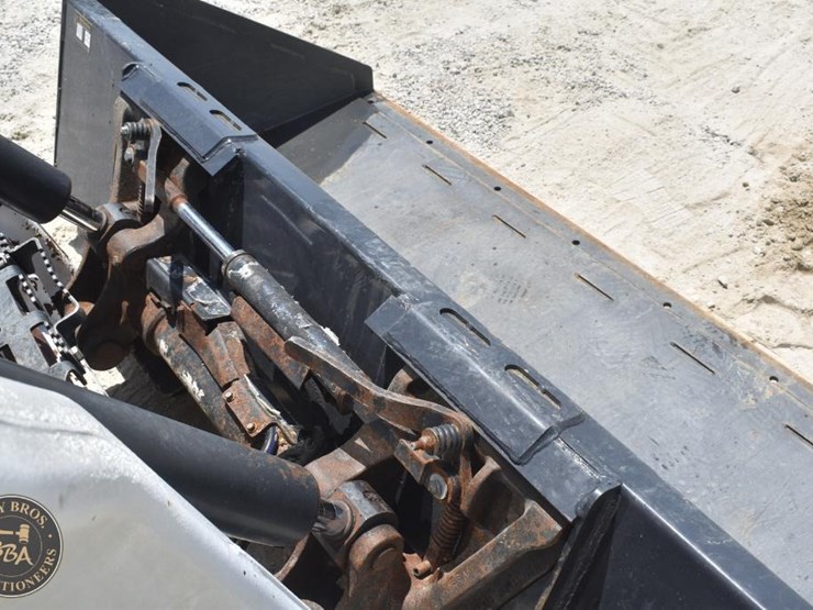2023-bobcat-t76-image-26