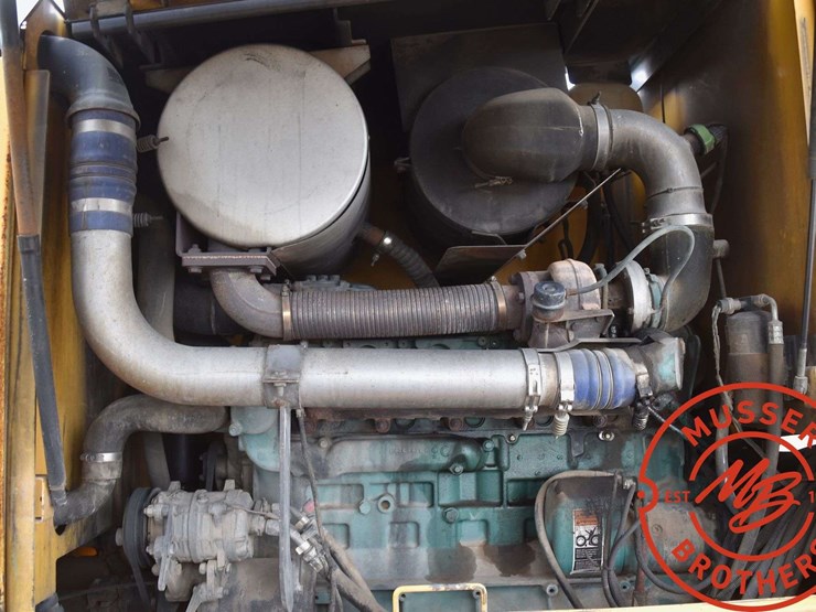 volvo-g726b-image-36