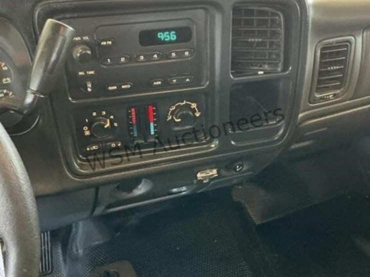 2005-chevrolet-silverado-1500-image-19