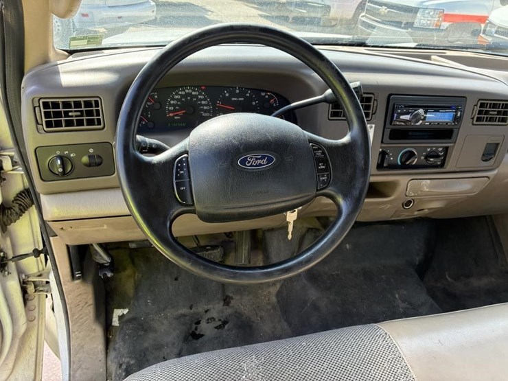 2004-ford-f350-sd-image-17