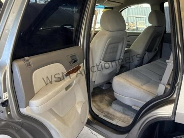2008-gmc-yukon-image-27