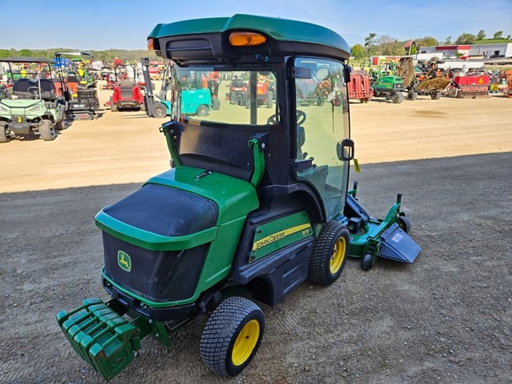 john-deere-1575-image-5