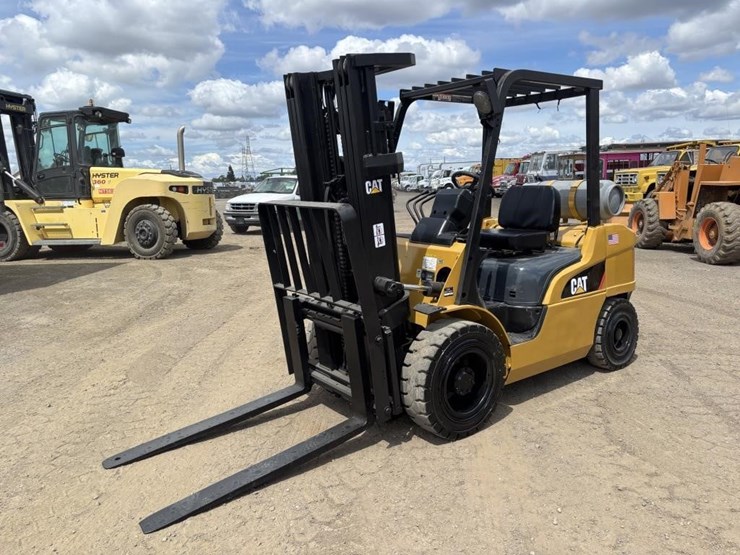caterpillar-gp30n-image-1