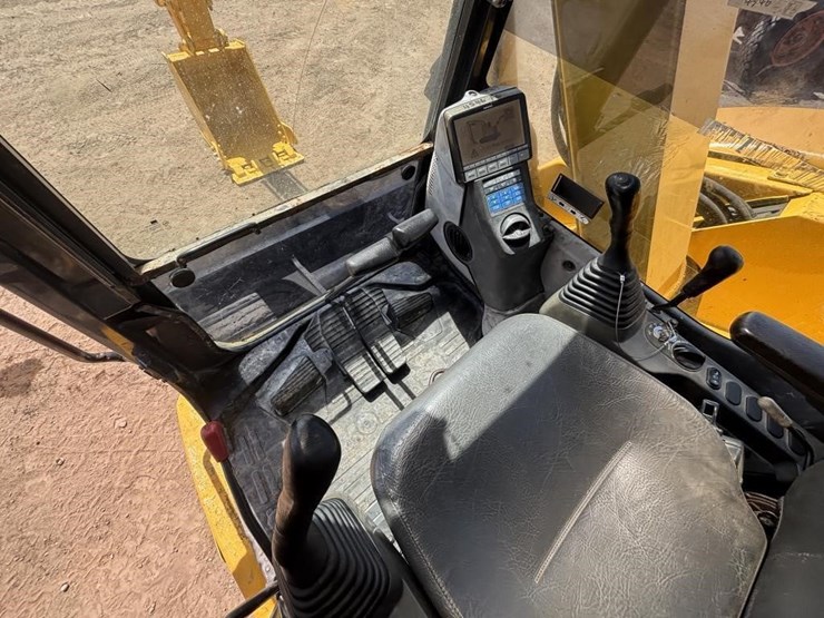 komatsu-pc78us-8-image-26