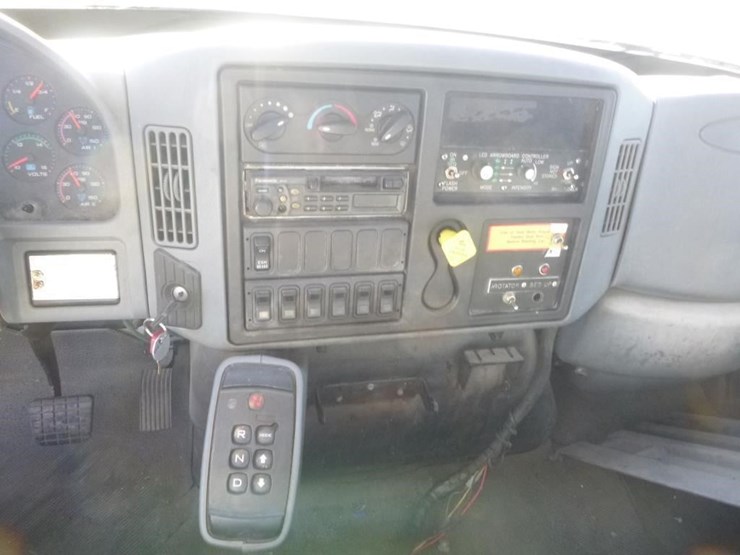 2003-international-durastar-4300-image-14