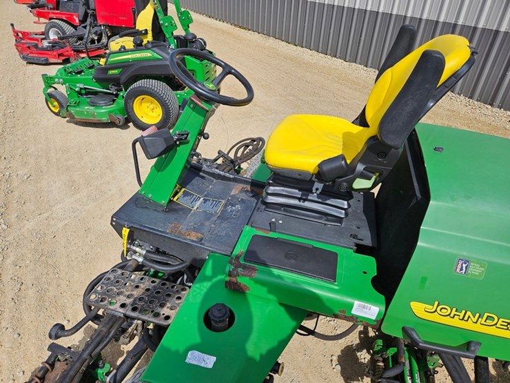 john-deere-3225b-image-18
