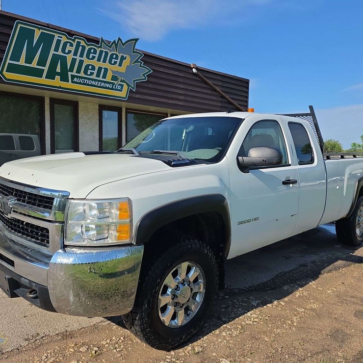 2011 CHEVROLET SILVERADO 3500HD
