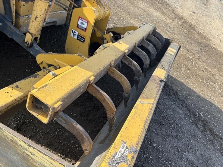 2010-deere-210lj-image-20