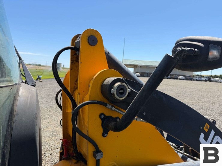 2018-jcb-409-image-38