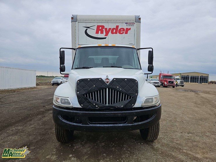 2011-international-durastar-4300-image-5