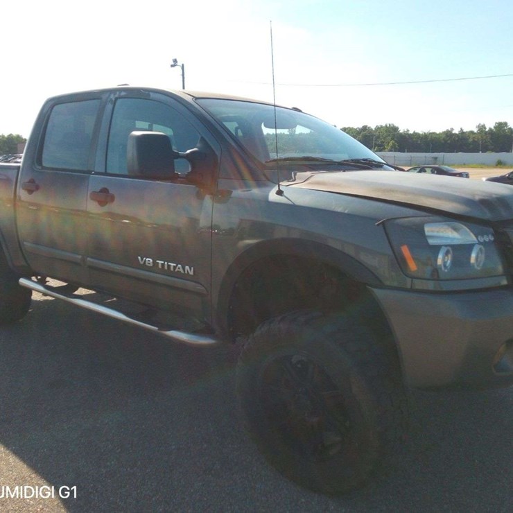 2008 NISSAN TITAN