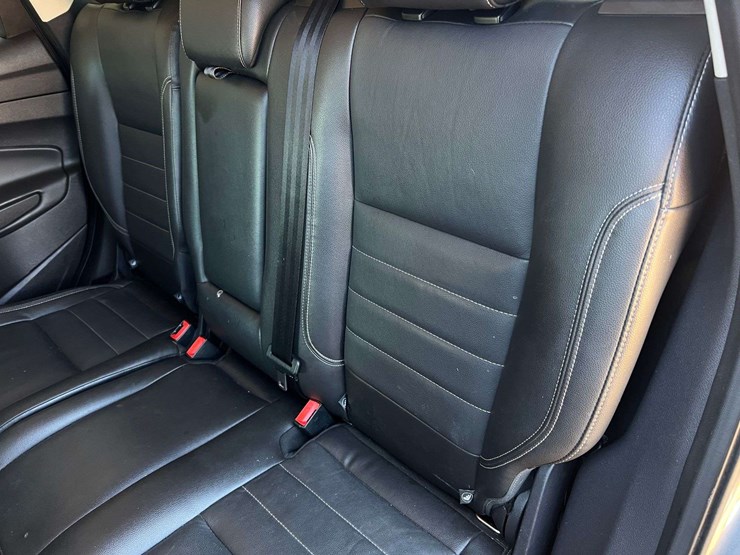 2014-ford-escape-titanium-image-36