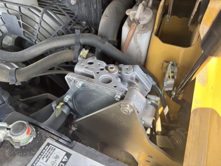 2020-caterpillar-2c6000-image-30