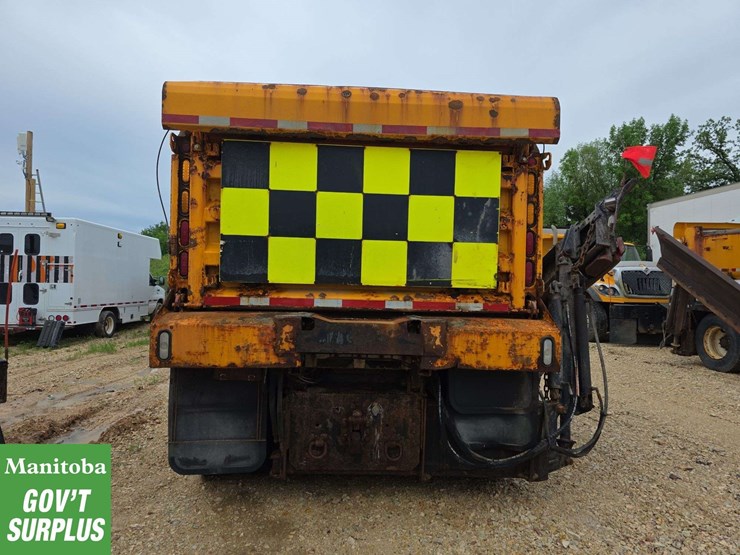 2011-international-workstar-7600-image-6