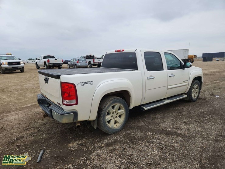 2012-gmc-sierra-1500-slt-image-7