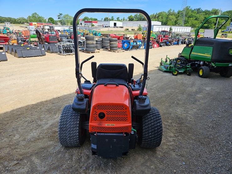 kubota-zd326s-image-3