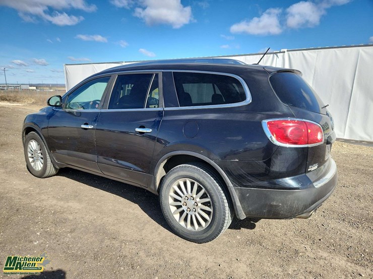 2010-buick-enclave-image-3