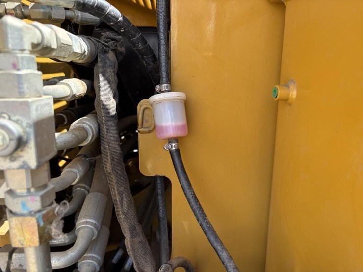 2015-caterpillar-308e2-cr-image-53