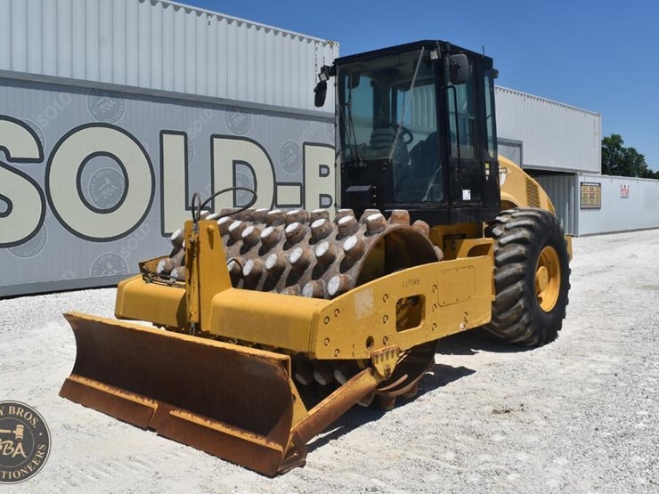 2012-caterpillar-cp56-image-9