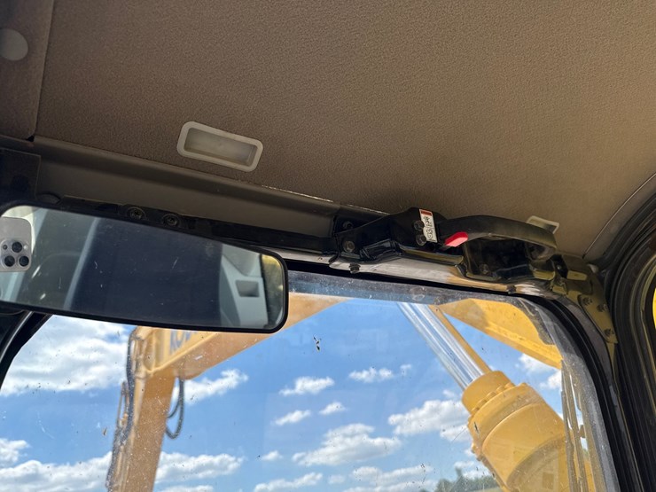kobelco-sk300-lc-image-21