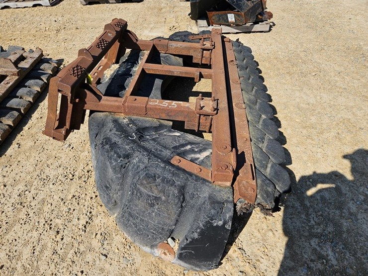 #5108-•-rubber-tire-manure-scraper-image-6