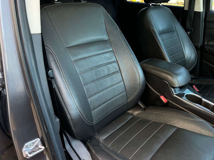2014-ford-escape-titanium-image-42