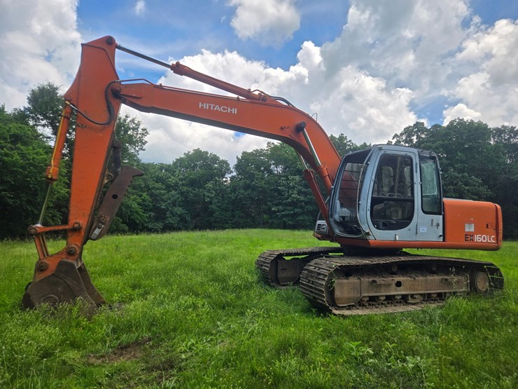 hitachi-ex160-lc-image-4