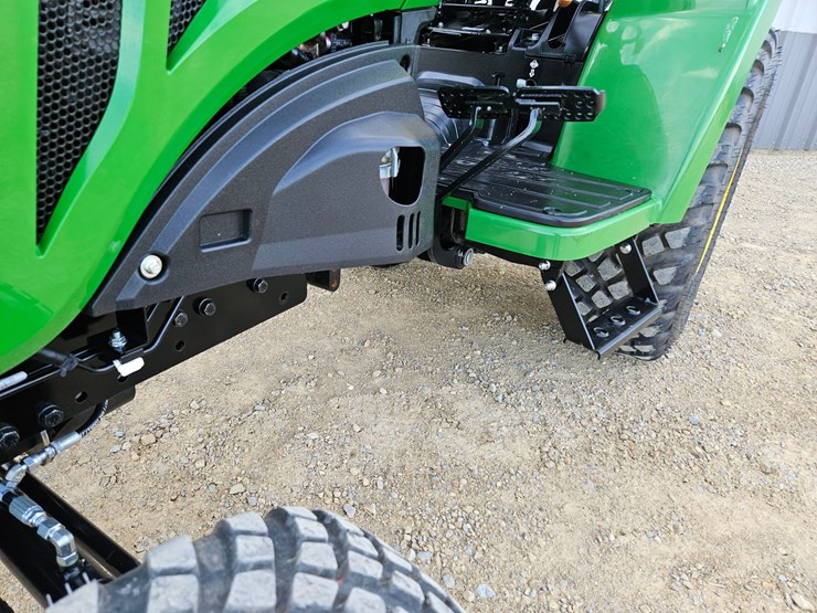 john-deere-2032r-image-13