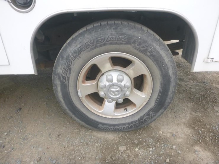 2008-dodge-2500-image-16