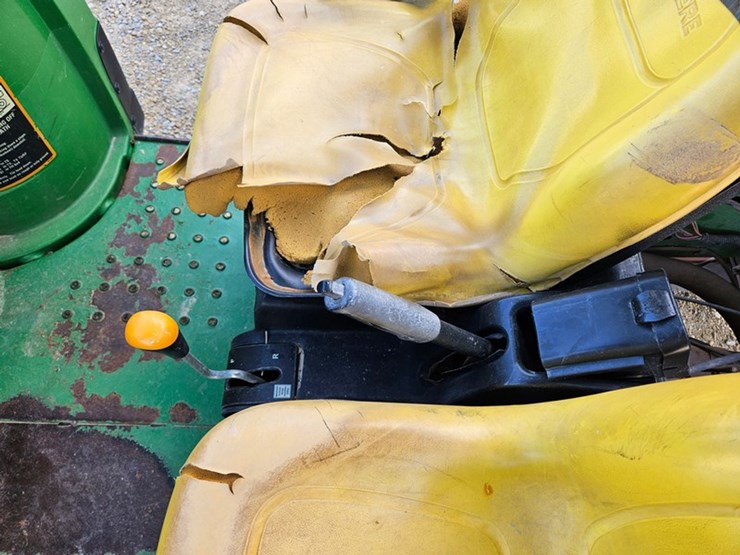 john-deere-gator-image-21