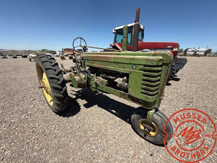 1947-john-deere-b-image-1