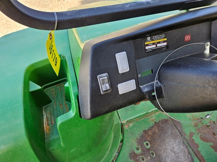 john-deere-gator-image-24