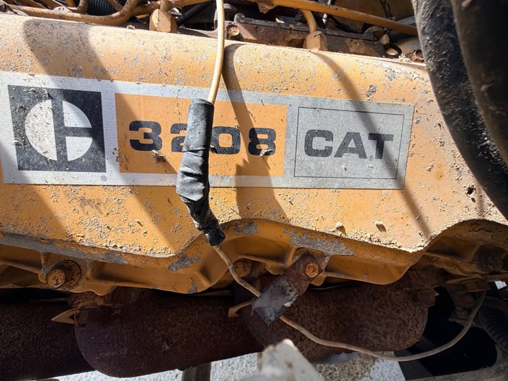 1986-caterpillar-3208-image-41