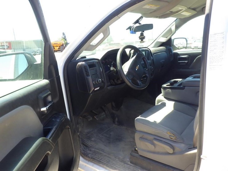 2016-chevrolet-2500-image-5