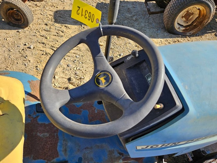 john-deere-160-image-11