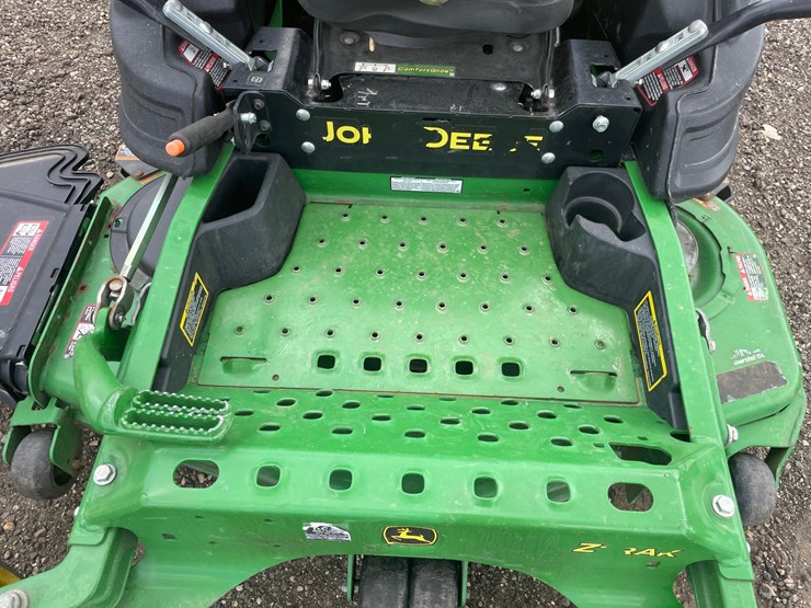 2018-john-deere-z915b-image-11