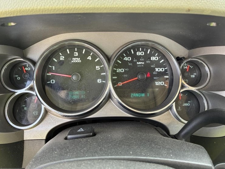 2012-gmc-2500hd-image-22