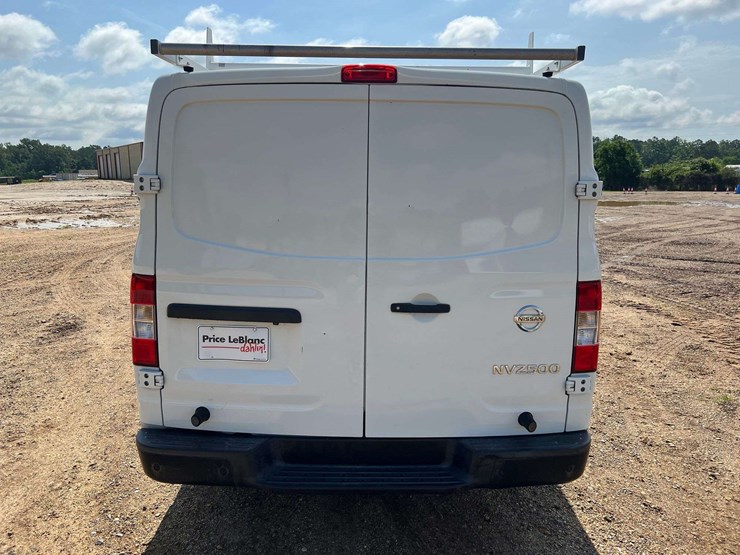 2018-utility-van-image-6