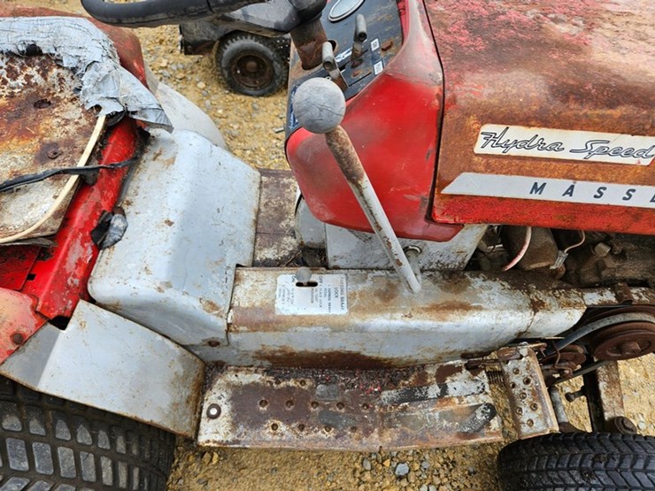 massey-ferguson-12-image-9