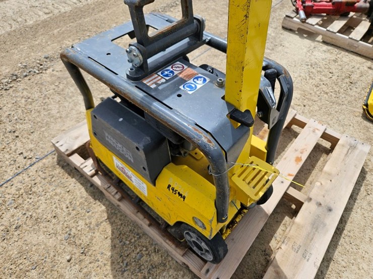 2019-wacker-neuson-bpu2540a-image-13