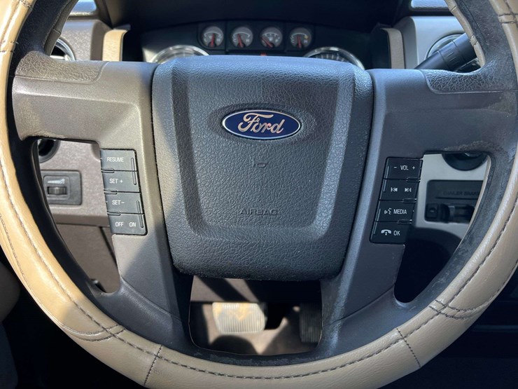 2010-ford-f150-image-35
