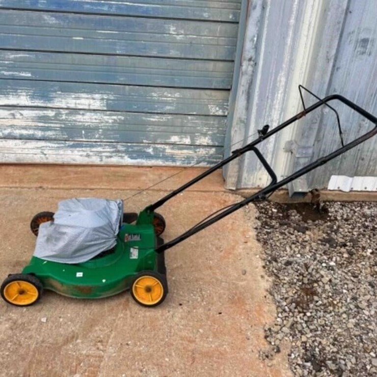 1 - WEEDEATER 20" PUSH MOWER