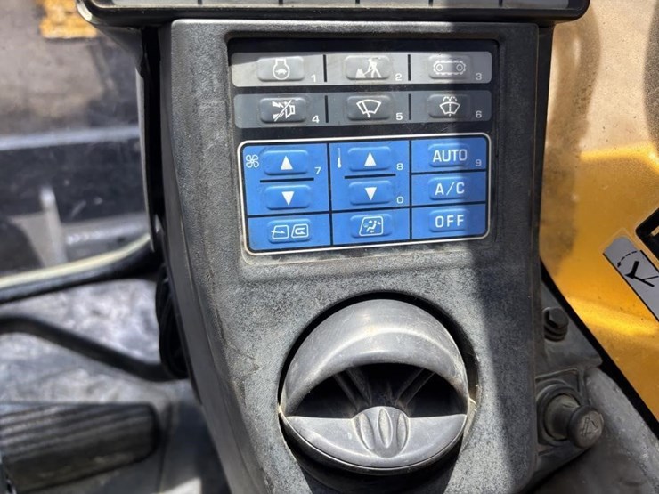 komatsu-pc78us-8-image-32
