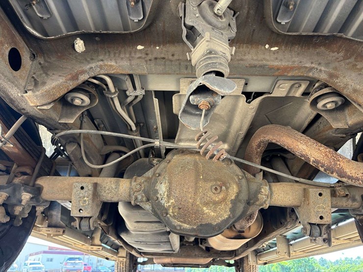 2009-chevrolet-express-3500-image-11