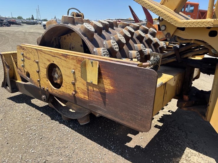 1998-caterpillar-cp-433c-image-9