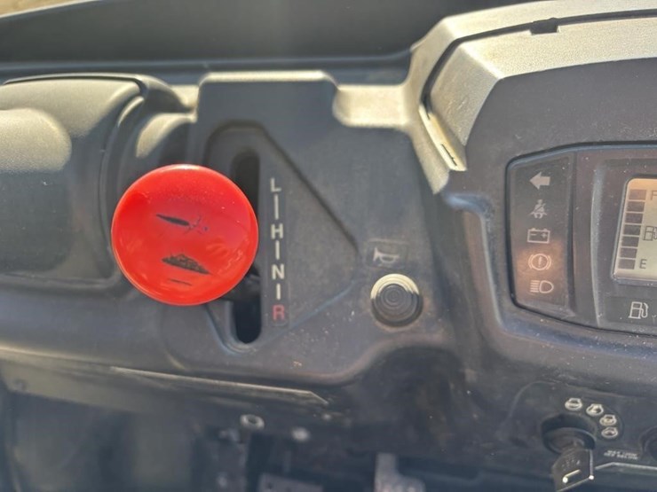 2020-kubota-rtv-x900-image-14