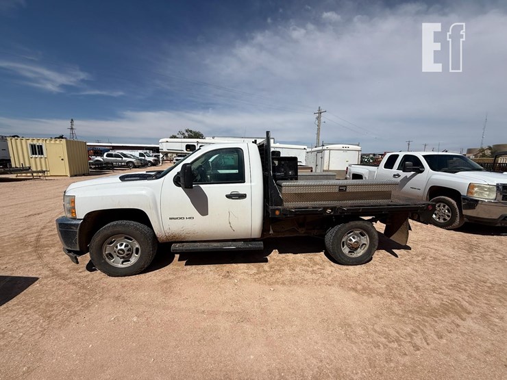 2012-chevrolet-2500hd-image-1